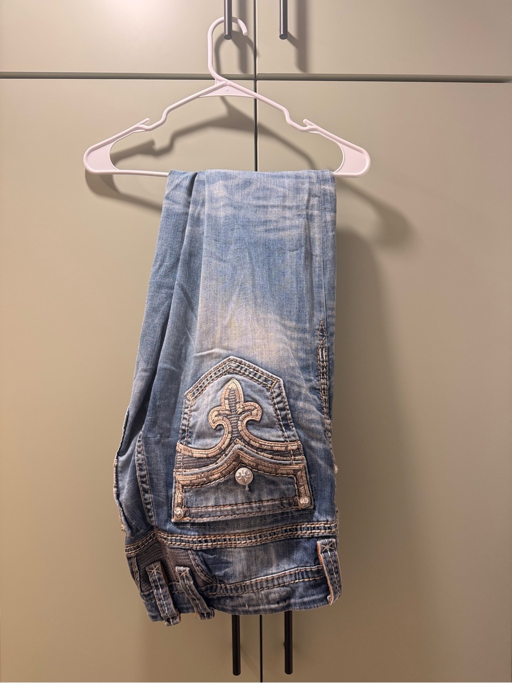 Men’s rock revival straight jeans